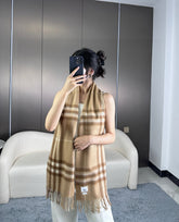 China Replica Burberry Scarf 44usd Only